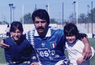 Año 1996. El ansiado título de campeón. Con la camiseta del Deportivo Italiano. Tenía 38 años.