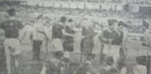 Sentada granate en el Monumental.