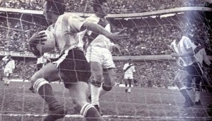 Toscano Rendo igualó el partido ante Perú con un golazo sobre la hora. No alcanzó: quedamos afuera.
