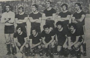 San Martin de Mendoza que hizo historia en 1973: Tomagnone, Gramari, Márquez, Zurialde, Vergara y Tévez. Abajo: Ibáñez, Guzmán, Barroso, Monárdez y Maryllack.