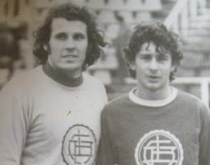 Joya del archivo: ¡Sicher sin bigote!. Junto al Loco Sánchez, arquero de la Primera. Debutaría en 1978 en una fea etapa del grana