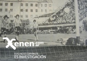 El gol de Julio Apariente. Ferro dio vuelta un partido inolvidable. Perdía 4 a 1, ganó 5 a 4.
