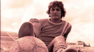 Roberto Gasparini. El Patito. Un crack cinco estrellas surgido en Racing de Córdoba, que jamás jugó en el fútbol porteño.