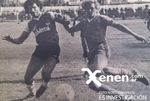5 de noviembre de 1986. Claudio Argueso le disputa la pelota a Félix Orte. Banfield y Armenio igualaron 0 a 0.