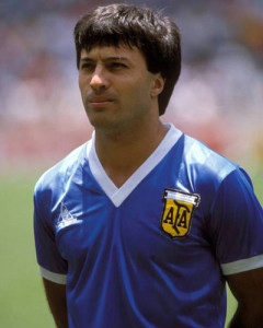 Julio Olarticoechea. Tres veces mundialista. Surgido en Racing Club.