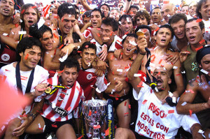 Estudiantes se consagró campeón Apertura 2006 derrotando a Boca en un desempate final.