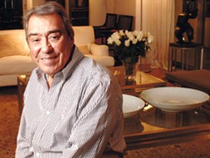 Carlos Avila, presidente de TyC en su época de gloria. En el marco del negocio para pocos, propuso un campeonato con descensos a dedo. Como en 1934.